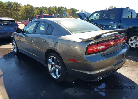 2011 Dodge Charger R/T из США, поврежденный, VIN 2B3CL5CT8BH571758